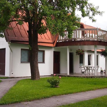 Maenni Guesthouse Haapsalu Pokoj fotografie