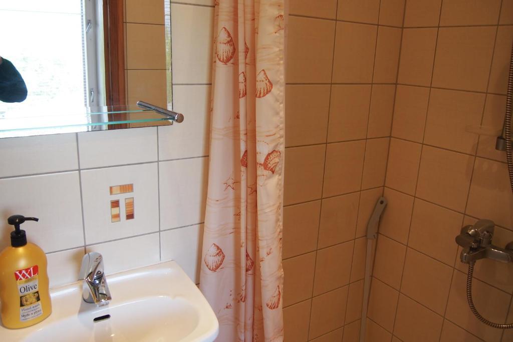 Maenni Guesthouse Haapsalu Pokoj fotografie
